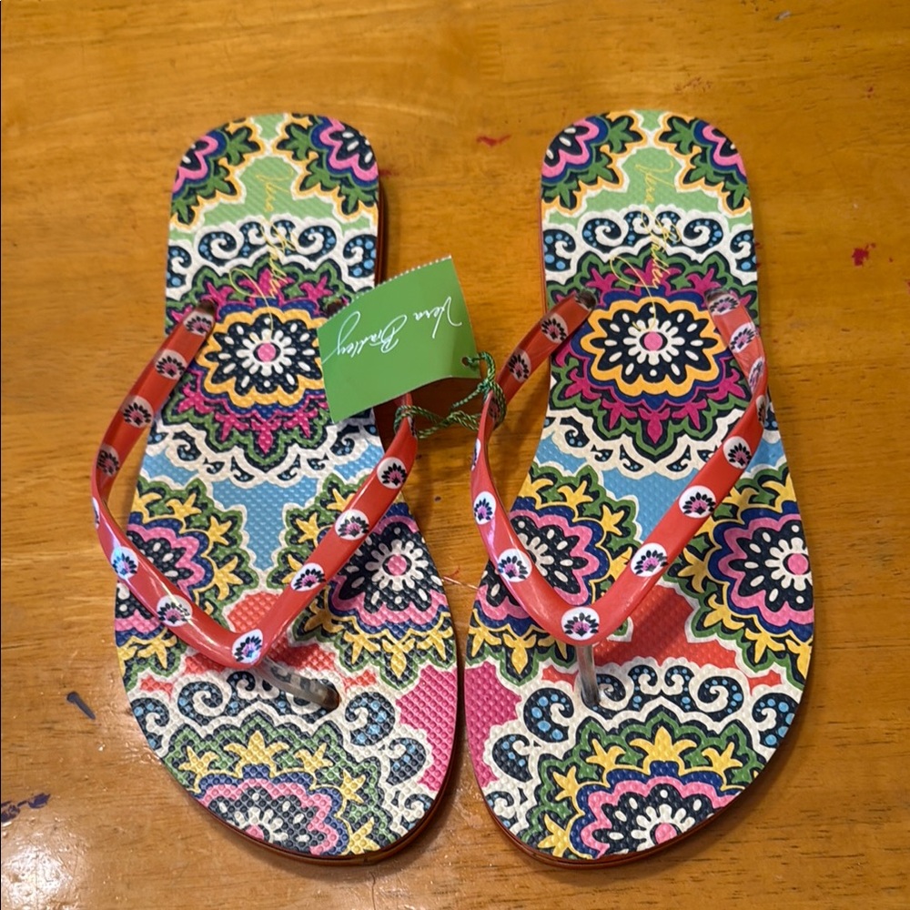 Vera Bradley Flip Flops in Rio. Size Large. New with tag.
